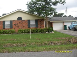 245 Sycamore St, Raceland, LA 70394