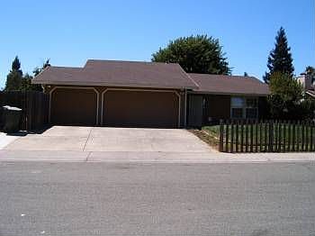1st image of 6946 Bridle Trail Way
