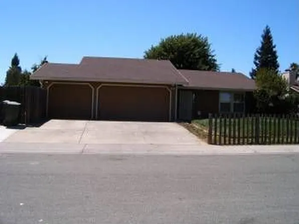 6946 Bridle Trail Way, Sacramento, CA 95828
