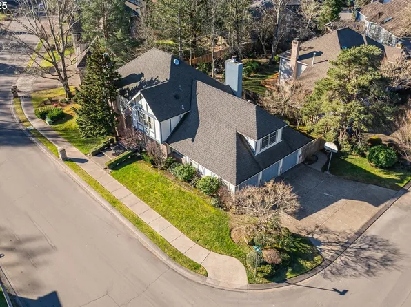 14309 Edenberry Dr, Lake Oswego, OR 97035