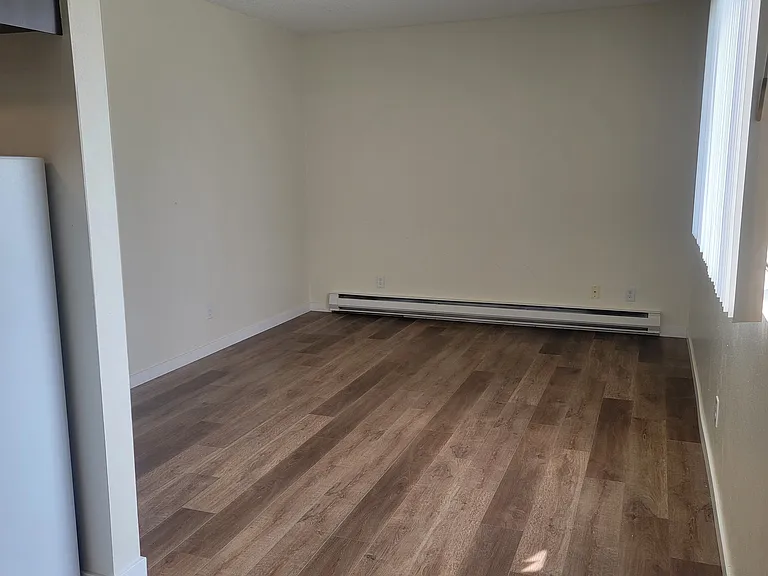 2130 Hoyt Ave #2 — Photo 10