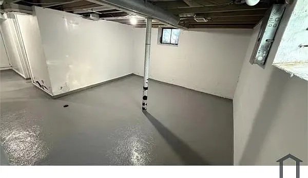 3 bed, $1,200 — Photo 2