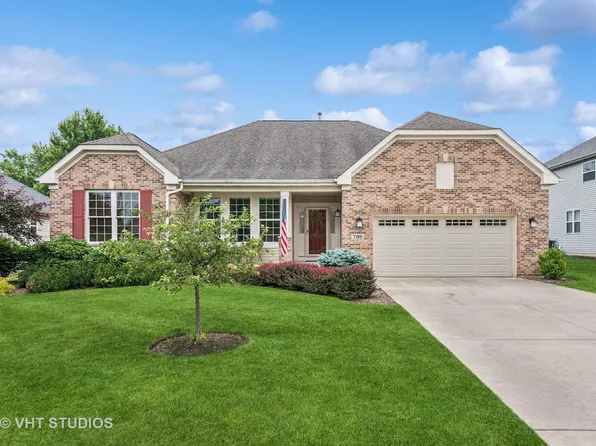 799 Remington Ln, North Aurora, IL 60542