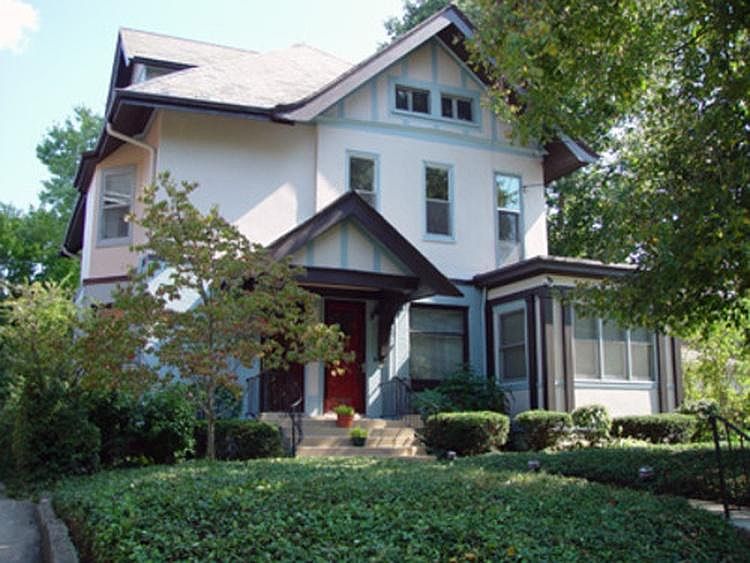 1st image of 3414 Burch Ave #1
