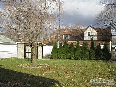 5th image of 1690 Gregory Ave