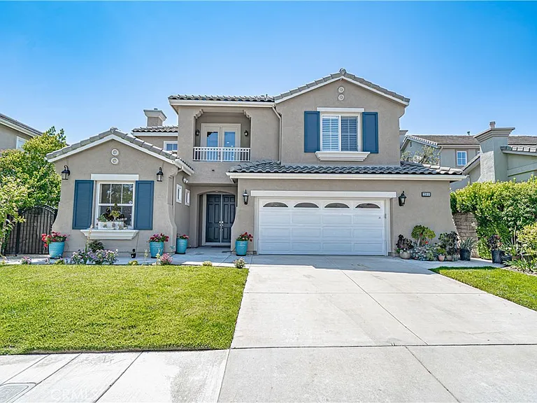 25910 Tennyson Ln — Photo 2