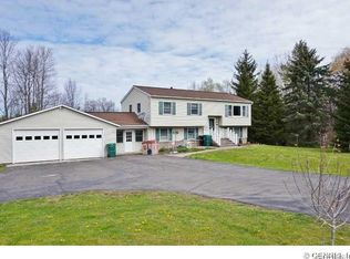 4265 Ridge Rd, Williamson, NY 14589
