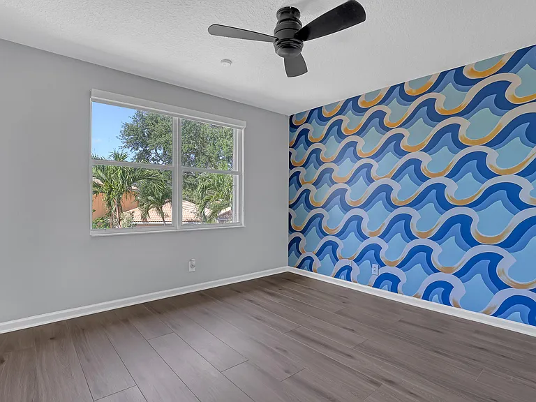 3464 Commodore Ct — Photo 31