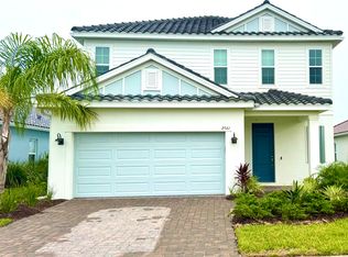 2561 Star Apple Way, Sarasota, FL 34240