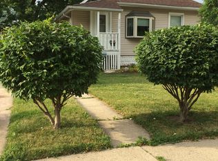 8018 White Ave, Lyons, IL 60534