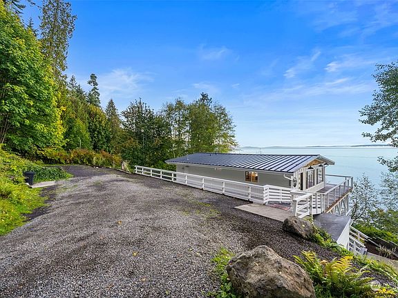5th image of 28575 Sandy Beach Ln NE