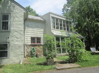 52 Locksley Rd, Glen Mills, PA 19342