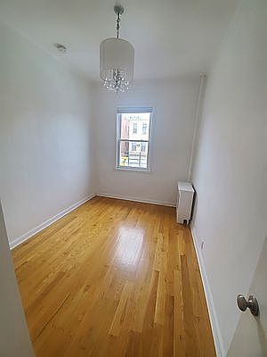 5th image of 23-61 Crescent St #1A