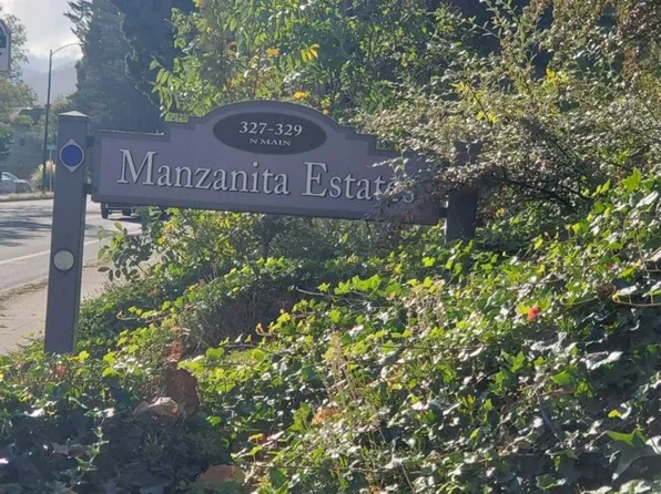 327 N Main St APT 3, Ashland, OR 97520