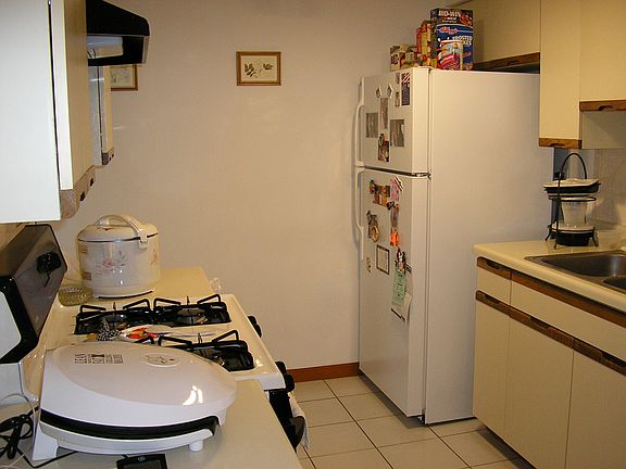 4th image of 396 Ashwood Ct
