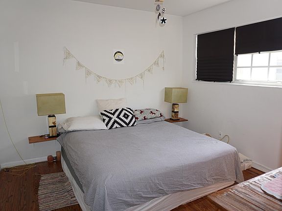 5th image of 8600 Byron Ave #86009