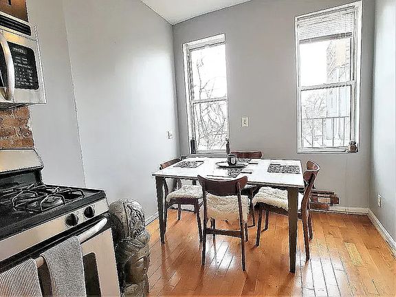 2nd image of 217 Hull St #2B