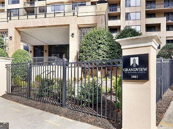 3rd image of 3481 Lakeside Dr NE APT 2107