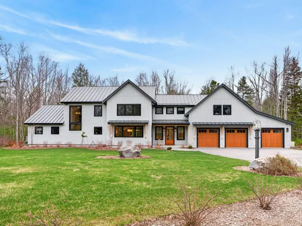 42 Binnacle Lane, Kennebunkport, ME 04046