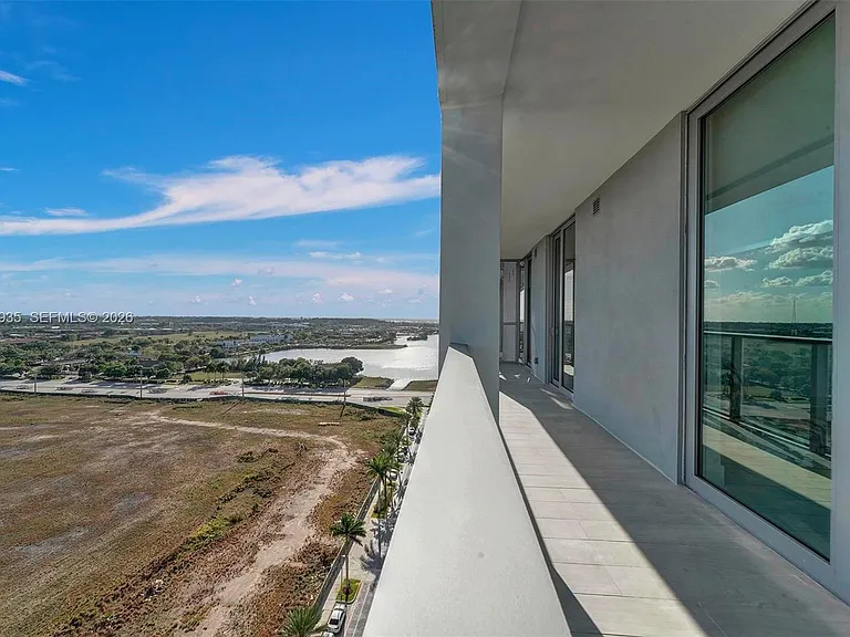 2000 Metropica Way #1408 — Photo 40