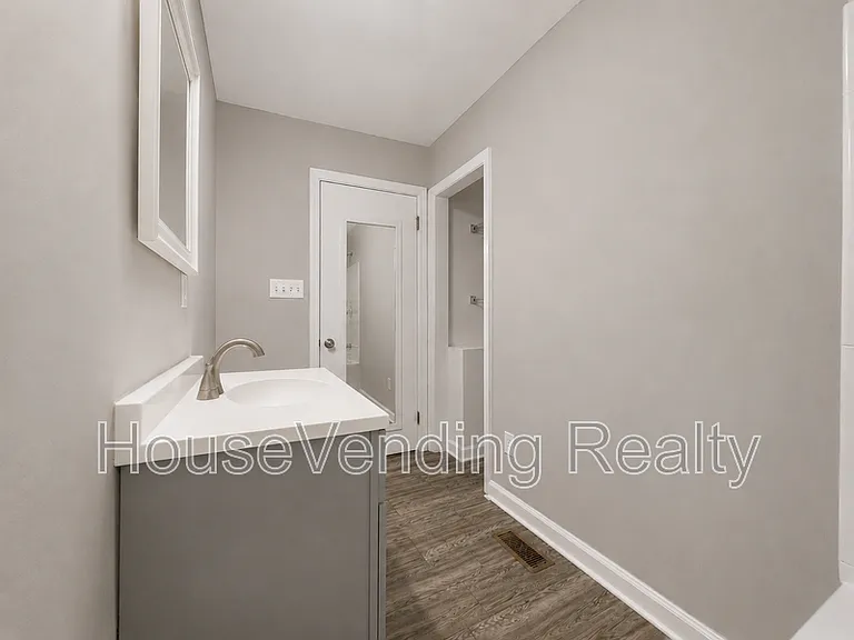 619 Tarpley St — Photo 20