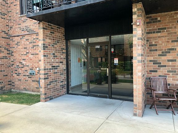 3rd image of 9375 Landings Ln Unit 205
