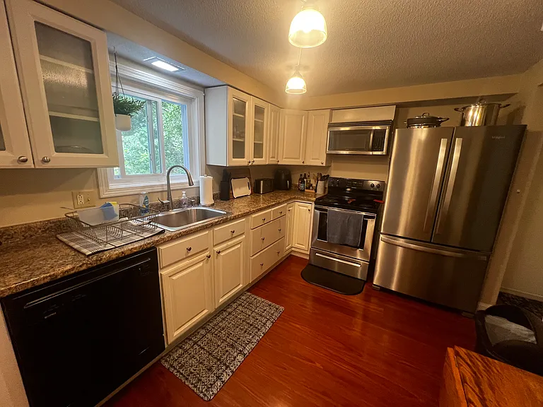 10 Karynel Dr — Photo 7