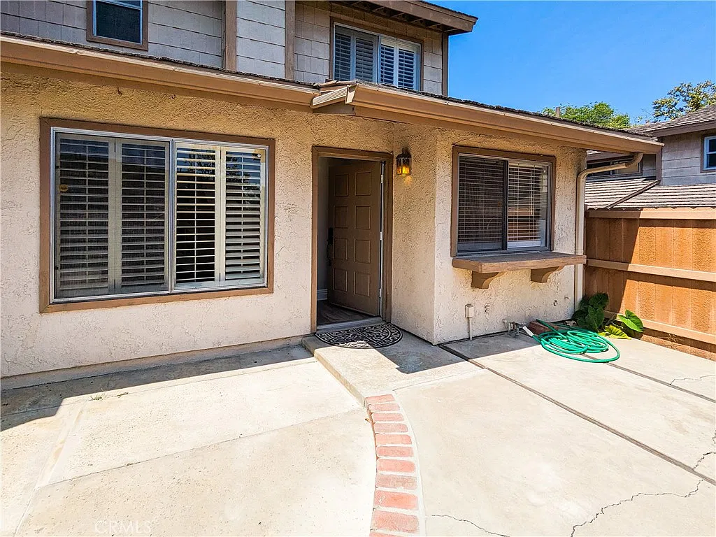 2 bed, 1217 sqft, $3,550 — Photo 4