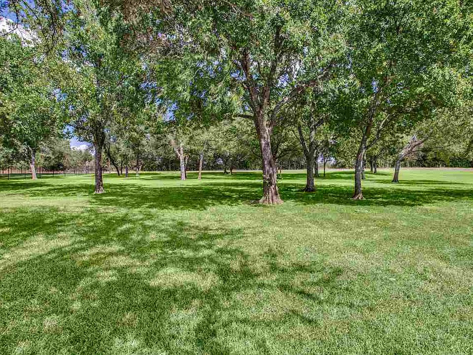 2nd image of 278 Walking Horse Ln