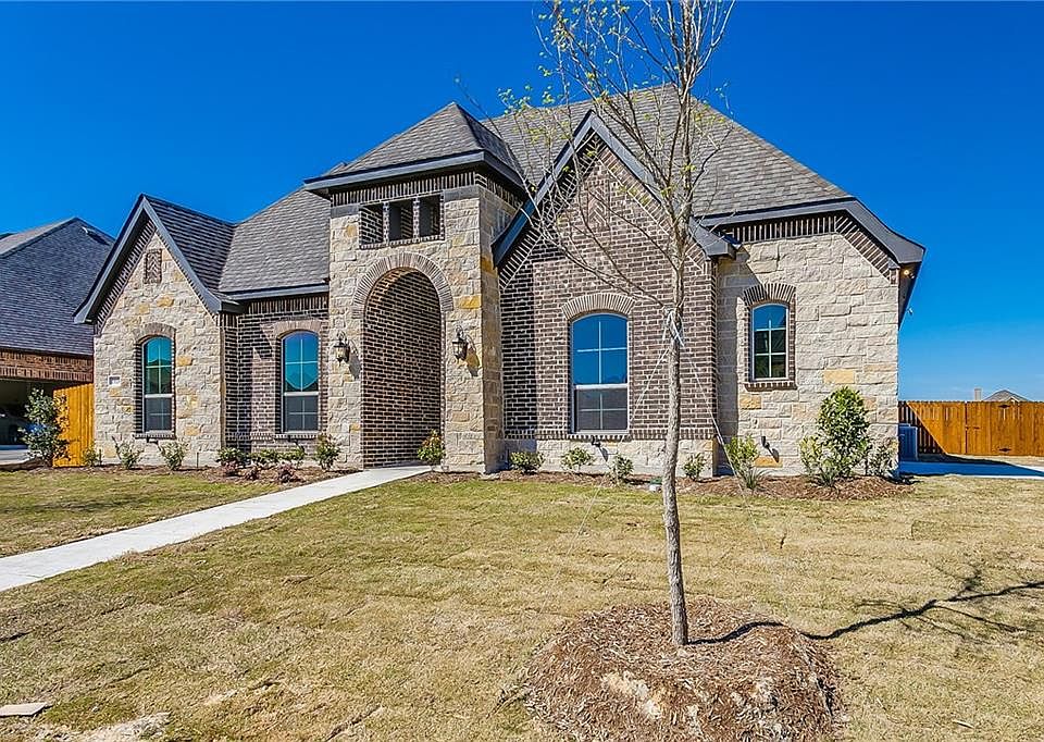 1st image of 523 Harvest Grove Dr
