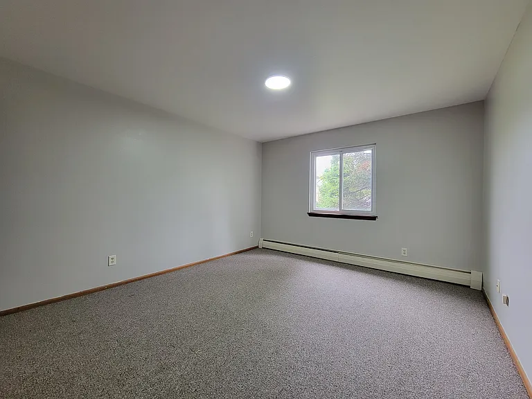 5510 58th Ave #6 — Photo 8