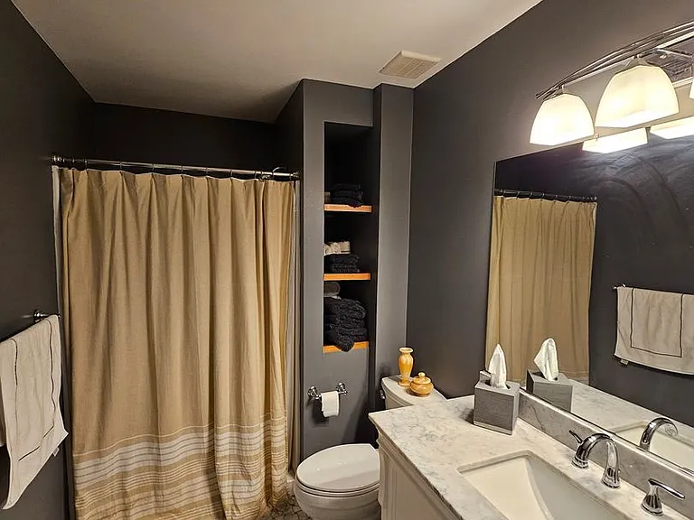5648 Beacon Hill Dr — Photo 8