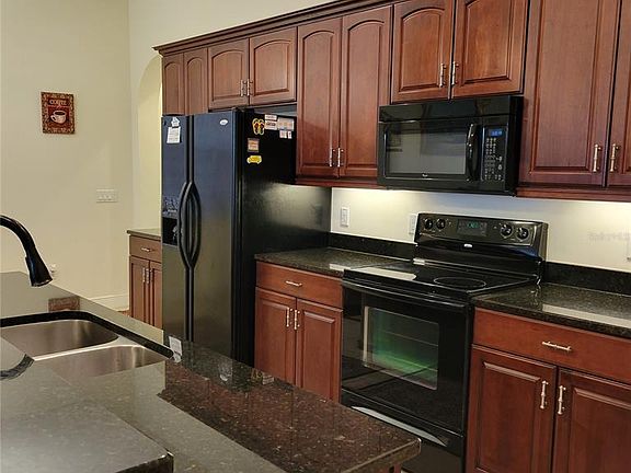 3rd image of 106 Lerida Ct