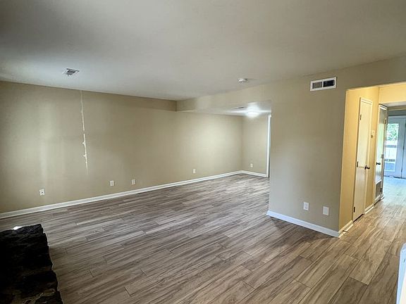 5th image of 9006 Mahogany Row SE Unit B