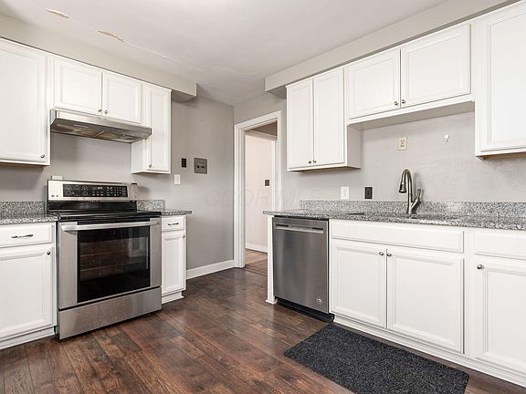 4th image of 929 W 11th Ave
