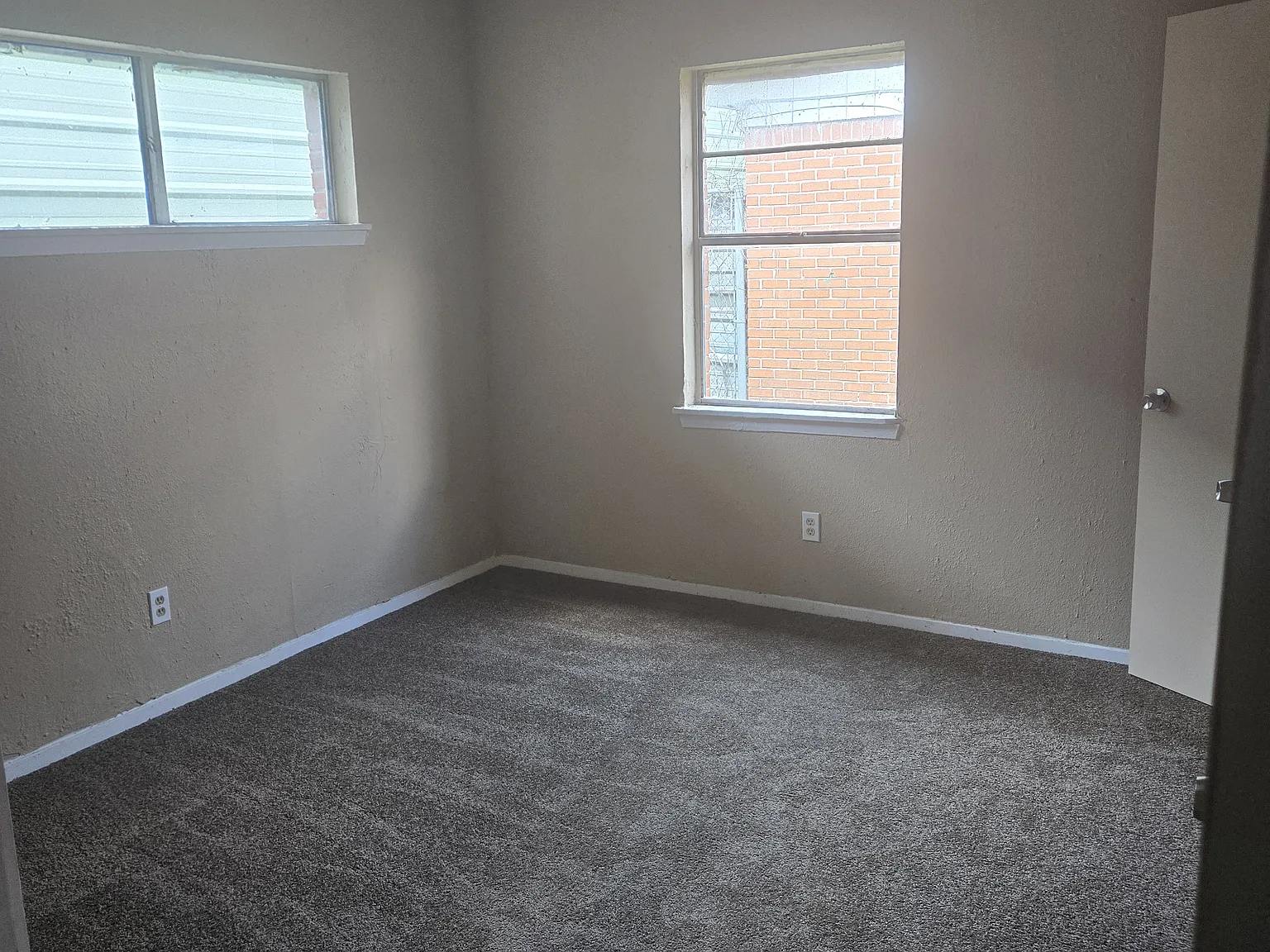 Apartment Home for rent — Photo 4