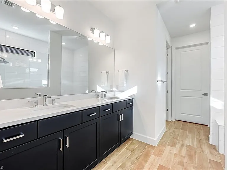 20530 Pebble Glen Dr — Photo 11