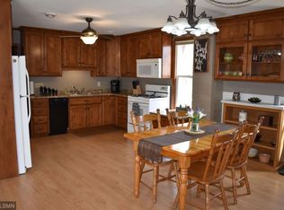 101 W Maple St, Roberts, WI 54023