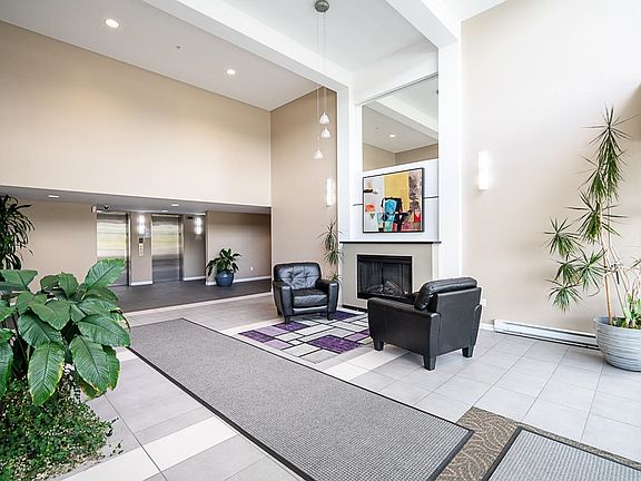 4th image of 9298 University Cres #501