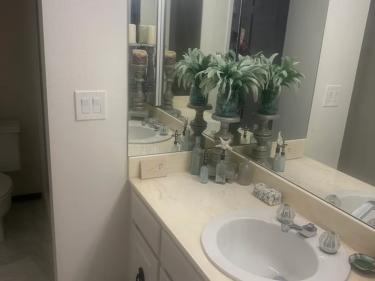 8148 Dicenza Ln — Photo 31