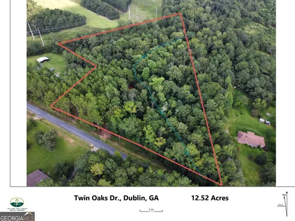 100 Twin Oaks Dr, Dublin, GA 31021