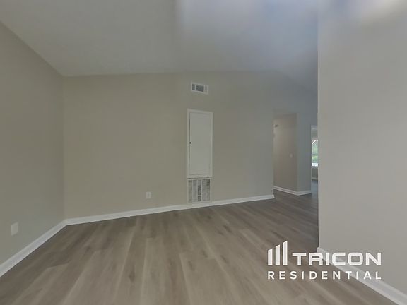 5th image of 337 Knollwood Ln