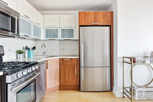 Sold by Compass | media 5