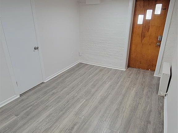 4th image of 90 Ackerson St