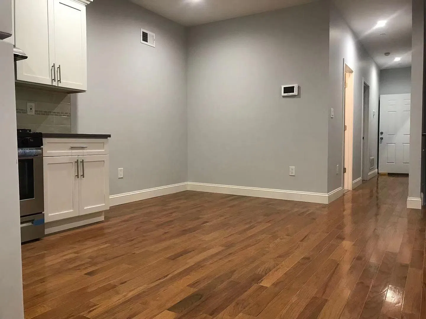 3 bed, 1400 sqft, $1,700 — Photo 4