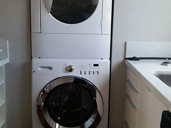 4th image of 4352 39th St