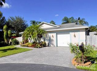 1075 SW 119th Way, Davie, FL 33325