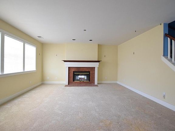 2nd image of 533 Kensington Dr