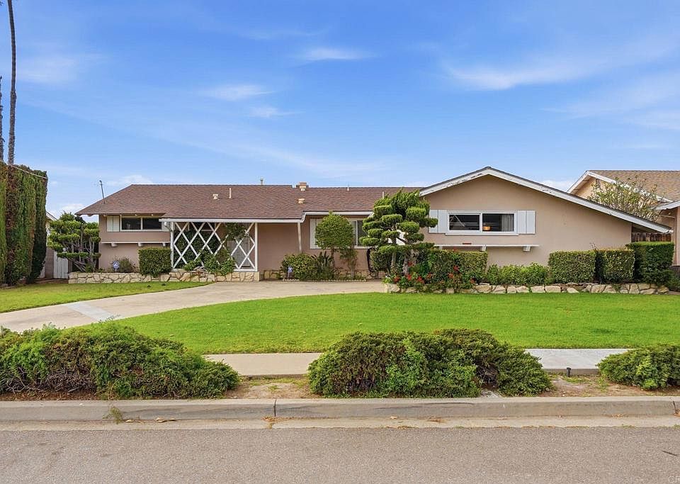 1st image of 45 El Capitan Dr