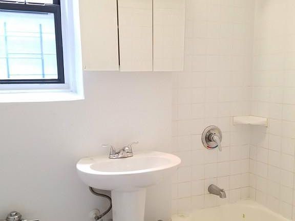 3rd image of 9830 67th Ave APT 5A